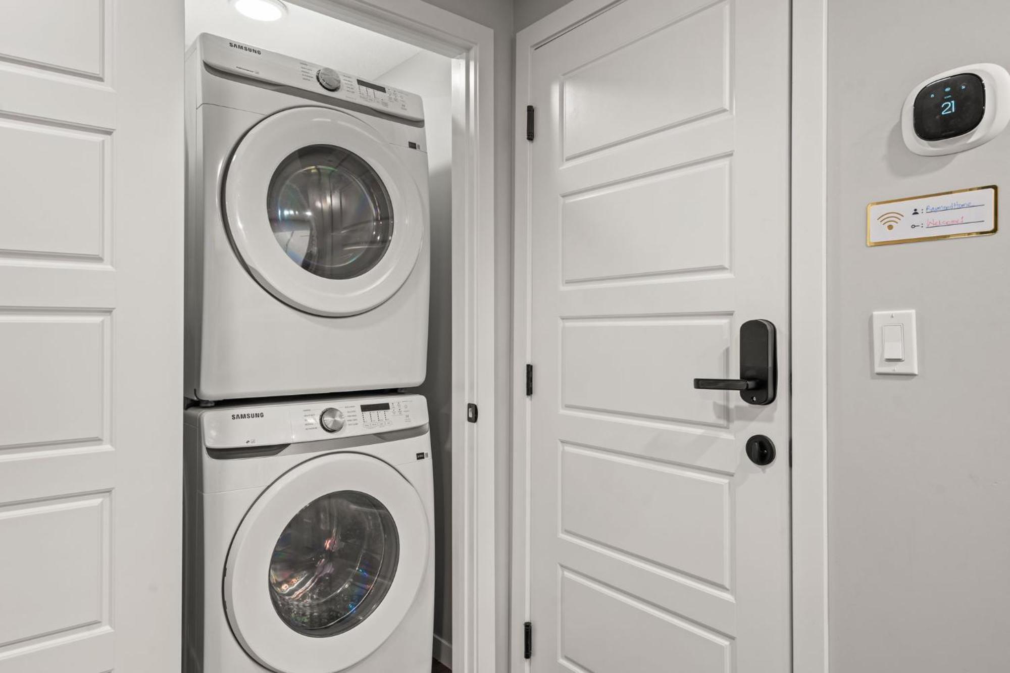 Meriweather - Calgary Breathtaking 1-Bedroom Apartment Bagian luar foto